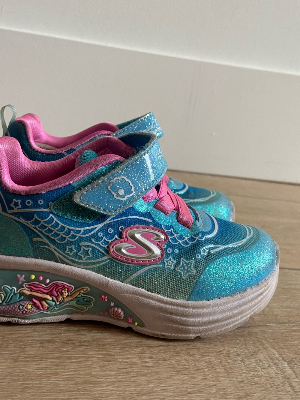 Toddler Girl Skechers Sparkle Mermaid Light-Up Sneakers in Teal and Pink